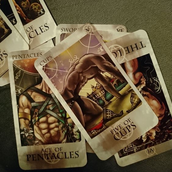 Gay Tarot Card Readings