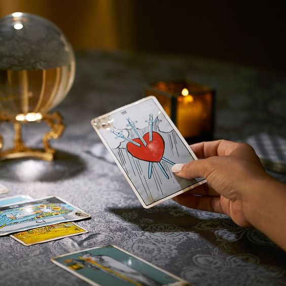 Love Relationship Tarot Card Readings